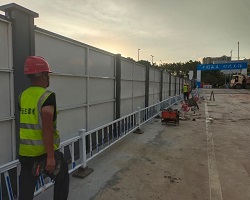 旭東鋼構-深圳市南山區(qū)工地圍擋產(chǎn)業(yè)園區(qū)建設